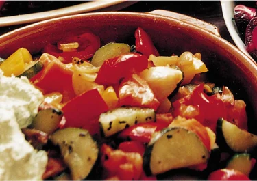 Ratatouille med avocadoröra