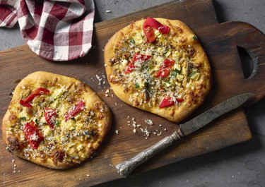 Pizzetta bianca med grillad paprika och sardiner