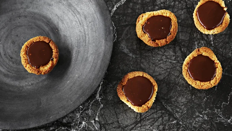 Sprøde forme med chokoladekaramel