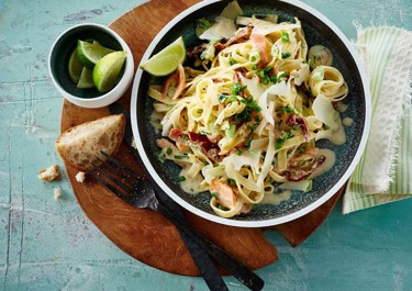 Lämminsavulohipasta