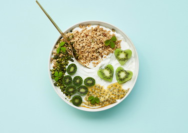 Skyr med kiwi og passionsfrugt