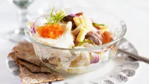 Sillsallad med ost