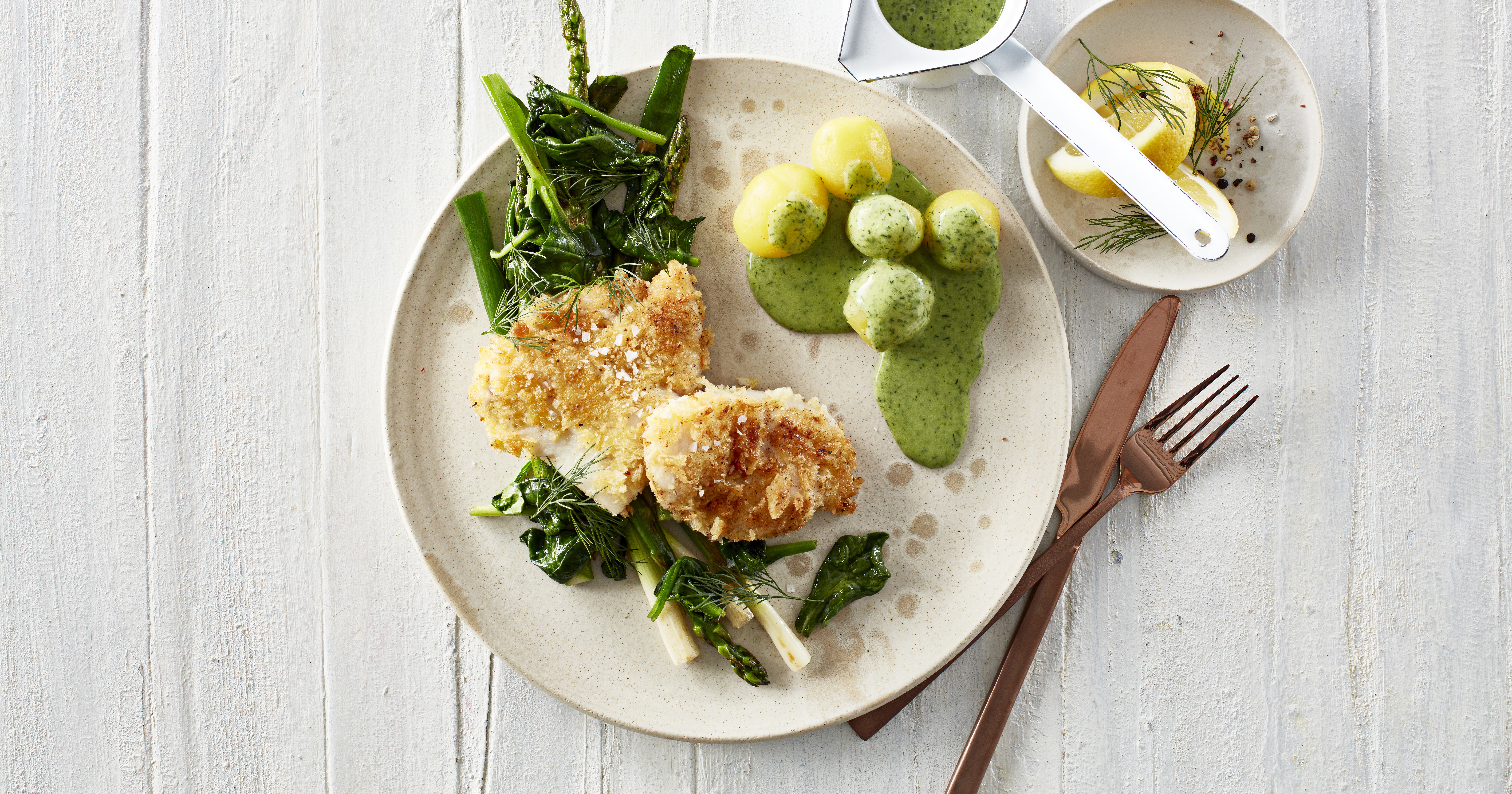 Fiskefileter med grøn sauce