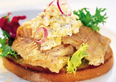 Fisk med Caesarröra