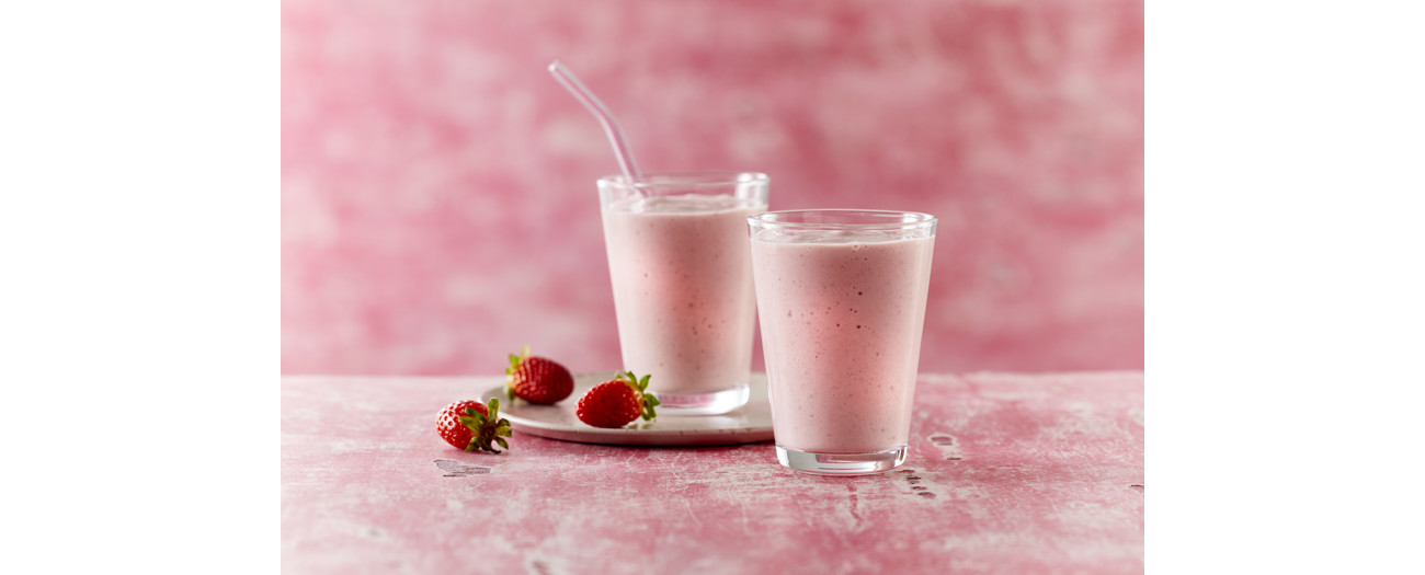implicitte Tentacle neutral Jordbær milkshake med frosne jordbær og milkshake mix | Arla