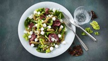 Pasta-pestosalaatti