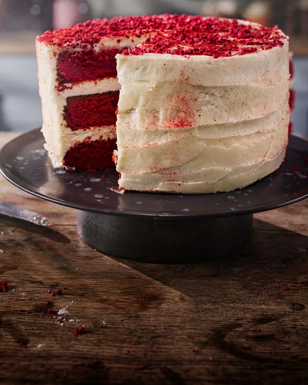 Red velvet-kage med frosting af flødeost og smør | Lurpak®