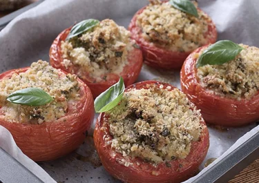 Tomates gratinados al pesto
