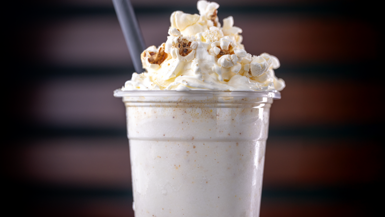 Gesalzener Popcorn-Milchshake