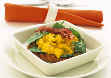 Curry-pekoni-munavoi