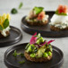 Smørrebrødstapas med jordskokker og grøn aioli
