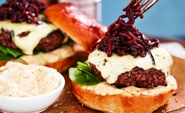 Borstburger met Blauwe Kaas