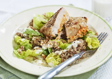 Fylld kycklingfilé med matvetesallad