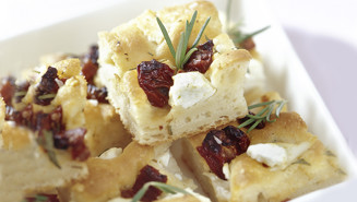 Focaccia med tomat och ost