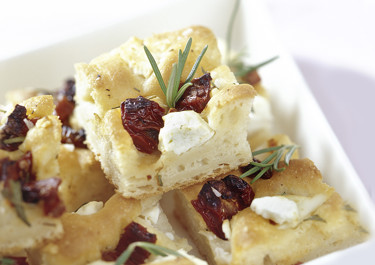 Focaccia med tomat och ost