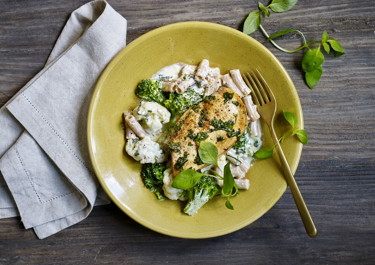 Pasta med citronkylling og grøntsagsfløde