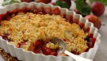 Plum and cinnamon crumble