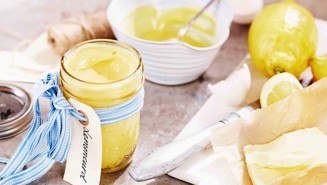 Lemon curd eli sitruunatahna