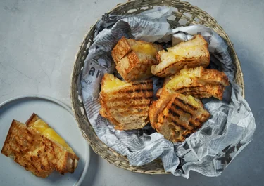 Grilled cheese sandwich med två ostar