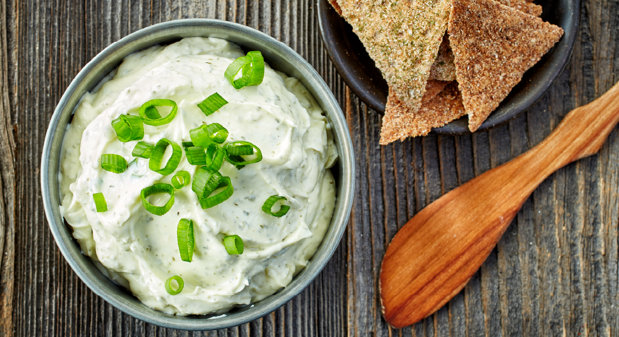 Creamy Garlic, Herb and White Cheese Dip