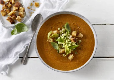 Gazpacho med tillbehör