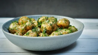 Smörslungad färskpotatis