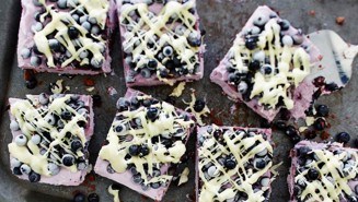 Mustikkajäätelökakku