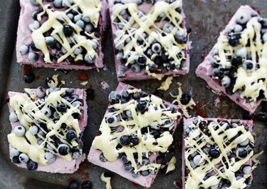 Mustikkajäätelökakku