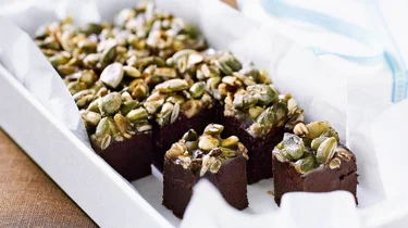Chokladtryffel med rostade frön