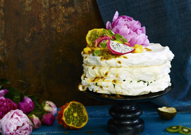 Mango-pavlova