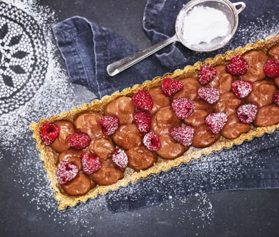 Chokoladetærte med hindbær