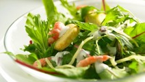 Katkarapu-caesarsalaatti