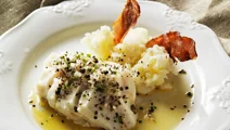Lutfisk med brynt kryddsmör