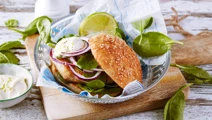 Fiskburgare med limedressing