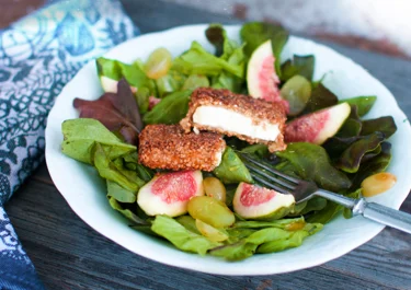 Witte kaas met honing en sesam