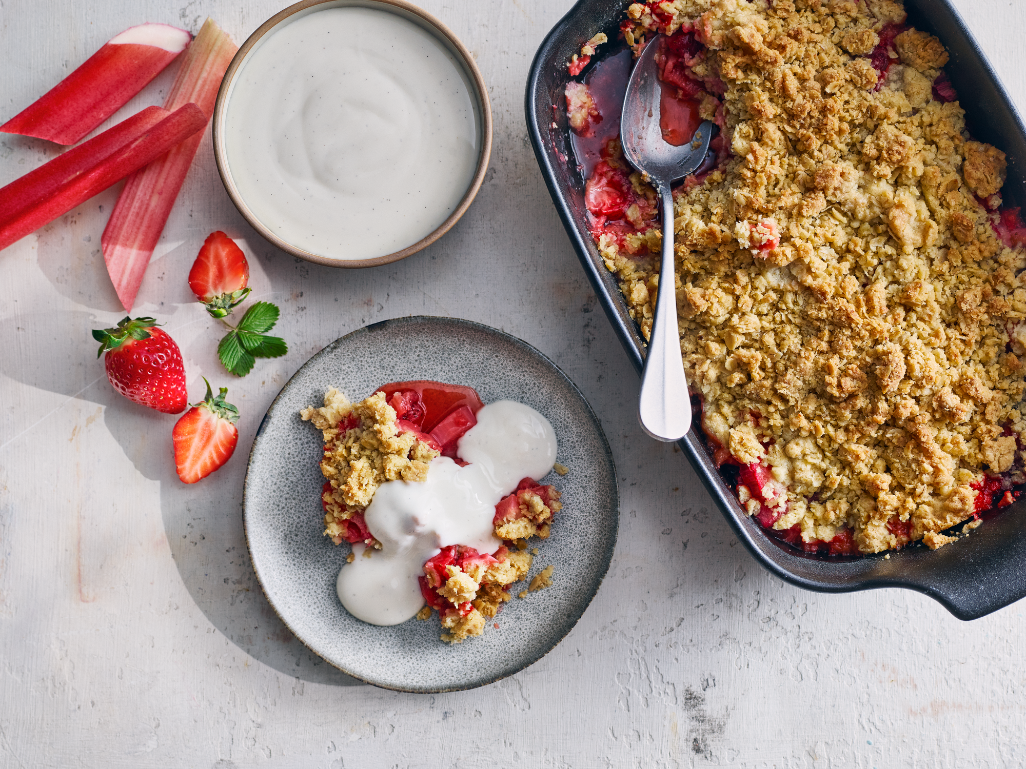 Rhabarber Erdbeer Crumble