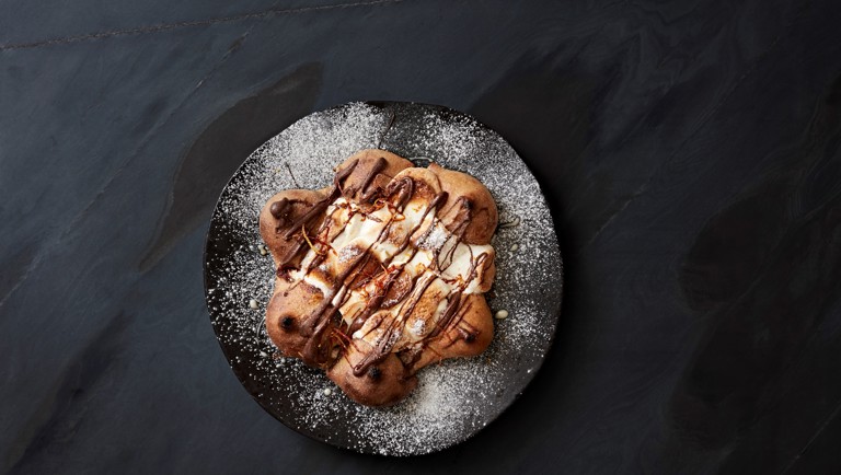 Chocolate Hazelnut Smore Pizza
