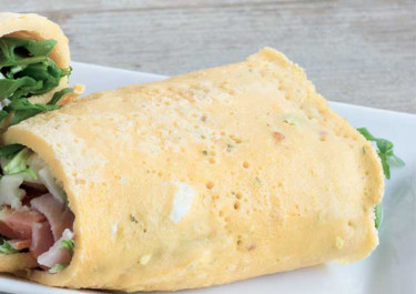 Crepes rellenas de verduras y pavo con Arla Mozzarella