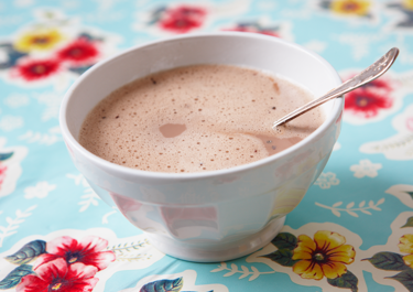 Herkullinen kahvi suklaamaidolla