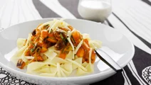 Pasta med aubergine och oliver