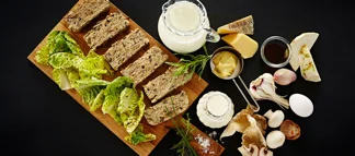 Kold svampeterrin med purløg og estragon