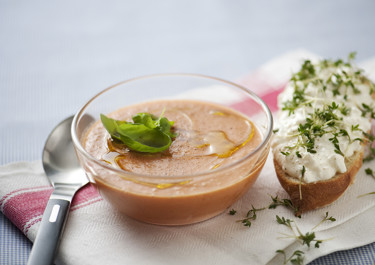 Tomatsoppa med ostbaguette