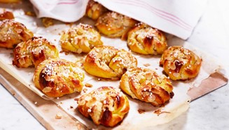 Appelsiini-sahramipullat