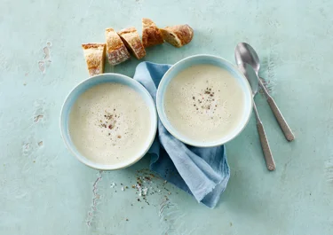 Creamy asparagus soup