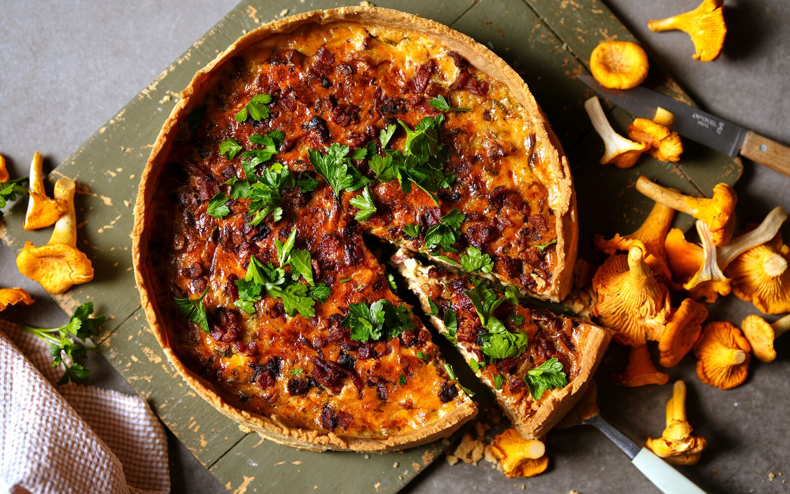 Kantarellpaj med bacon