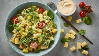 Pastasalat med grønt