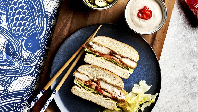 Sando eli japanilainen kanasandwich