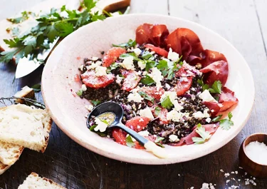 Bresaola med lins- och grapesallad