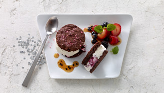 Iskager med marinerede bær