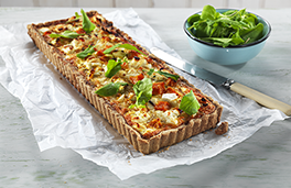 فطيرة اليقطين والكراث وجبنة فيتا مع عجينة الجوز